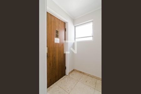 Apartamento à venda com 196m², 3 quartos e 2 vagas Apartamento à venda com 196m², 3 quartos e 2 vagasHall do andar