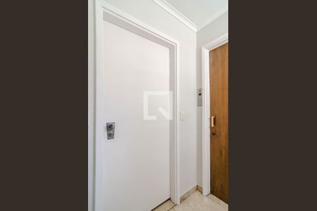 Porta de entrada de apartamento à venda com 3 quartos, 196m² em Jardim Paulista, São Paulo