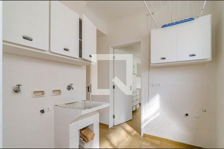 Apartamento à venda com 196m², 3 quartos e 2 vagas Apartamento à venda com 196m², 3 quartos e 2 vagasÁrea de serviço