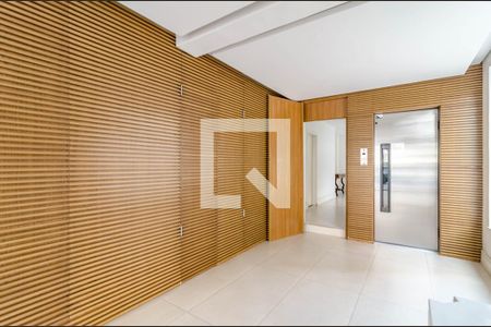 Hall de entrada de apartamento à venda com 3 quartos, 196m² em Jardim Paulista, São Paulo