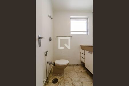 Apartamento à venda com 196m², 3 quartos e 2 vagas Apartamento à venda com 196m², 3 quartos e 2 vagasBanheiro