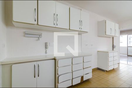 Apartamento à venda com 196m², 3 quartos e 2 vagas Apartamento à venda com 196m², 3 quartos e 2 vagasCozinha