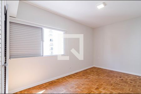 Apartamento à venda com 196m², 3 quartos e 2 vagas Apartamento à venda com 196m², 3 quartos e 2 vagasQuarto 2