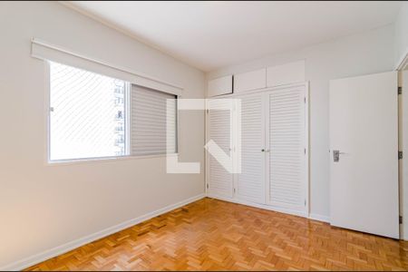 Apartamento à venda com 196m², 3 quartos e 2 vagas Apartamento à venda com 196m², 3 quartos e 2 vagasQuarto 3