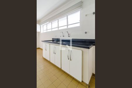 Apartamento à venda com 196m², 3 quartos e 2 vagas Apartamento à venda com 196m², 3 quartos e 2 vagasCozinha