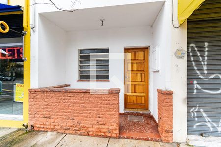 Casa para alugar com 70m², 2 quartos e sem vaga Casa para alugar com 70m², 2 quartos e sem vagaFachada
