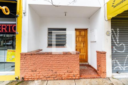 Casa para alugar com 70m², 2 quartos e sem vaga Casa para alugar com 70m², 2 quartos e sem vagaFachada