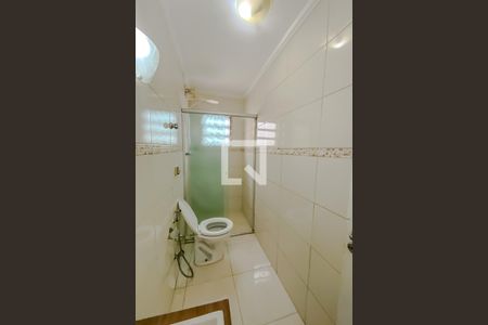 Casa à venda com 200m², 3 quartos e 2 vagasBanheiro