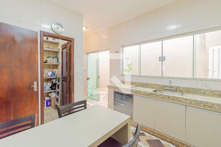 Casa à venda com 192m², 3 quartos e 5 vagasCozinha