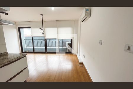 Cozinha de kitnet/studio para alugar com 1 quarto, 26m² em Santana, São Paulo