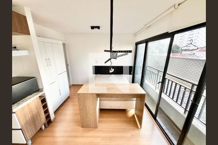Sala/Quarto/Cozinha de kitnet/studio para alugar com 1 quarto, 26m² em Santana, São Paulo