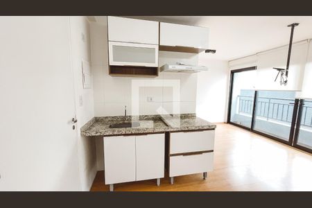 Cozinha de kitnet/studio para alugar com 1 quarto, 26m² em Santana, São Paulo