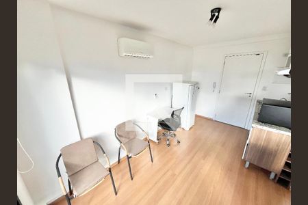 Sala/Quarto/Cozinha de kitnet/studio para alugar com 1 quarto, 26m² em Santana, São Paulo