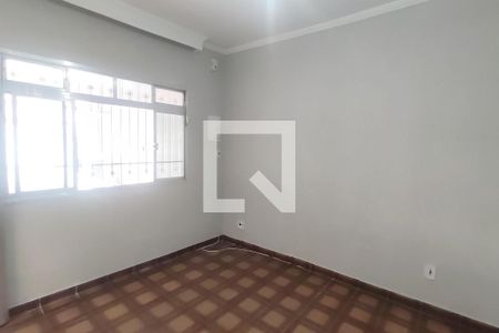 Casa à venda com 3 quartos, 120m² em Vila Antonieta, São Paulo