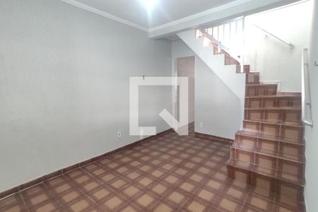 Casa à venda com 3 quartos, 120m² em Vila Antonieta, São Paulo