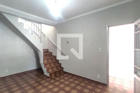 Casa à venda com 3 quartos, 120m² em Vila Antonieta, São Paulo