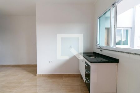 Cozinha de apartamento para alugar com 1 quarto, 26m² em Parque Cisper, São Paulo