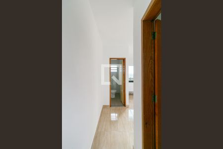 Corredor de apartamento para alugar com 1 quarto, 26m² em Parque Cisper, São Paulo