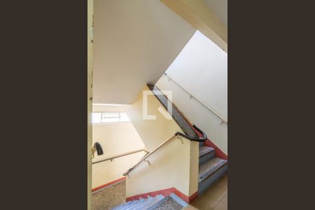 Apartamento à venda com 48m², 2 quartos e sem vagaEscadas