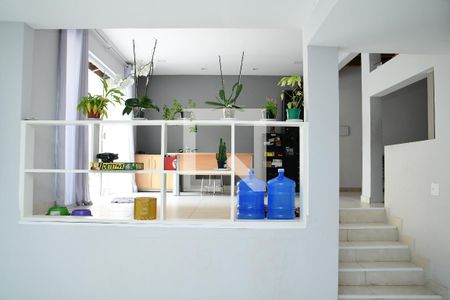 Casa de condomínio para alugar com 250m², 3 quartos e 8 vagas Casa de condomínio para alugar com 250m², 3 quartos e 8 vagasSala