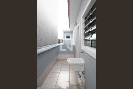 Casa para alugar com 100m², 2 quartos e 2 vagas Casa para alugar com 100m², 2 quartos e 2 vagasÁrea de Serviço 2