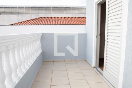 Casa para alugar com 100m², 2 quartos e 2 vagas Casa para alugar com 100m², 2 quartos e 2 vagasVaranda do Quarto 2