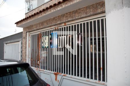 Casa para alugar com 100m², 2 quartos e 2 vagas Casa para alugar com 100m², 2 quartos e 2 vagasFachada