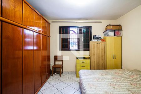 Casa à venda com 3 quartos, 237m² em Vila Bastos, Santo André
