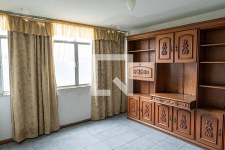 Sala  de Apartamento com 3 quartos, 70m² Fonseca