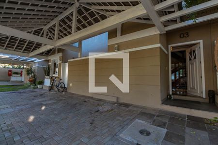 Casa de condomínio à venda com 375m², 5 quartos e 4 vagasFachada da casa 