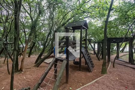 Casa de condomínio à venda com 375m², 5 quartos e 4 vagasÁrea Comum - Playground