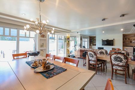 Sala de casa de condomínio à venda com 5 quartos, 375m² em Jardim Carvalho, Porto Alegre