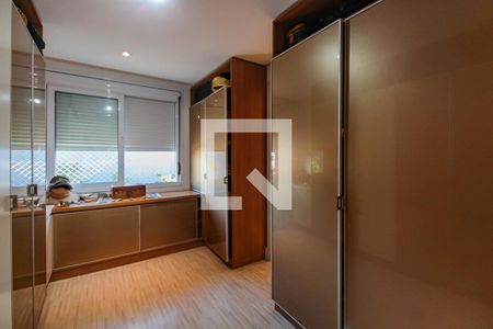 Casa de condomínio à venda com 375m², 5 quartos e 4 vagasCloset da suíte 2