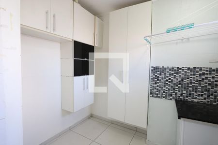 Apartamento para alugar com 81m², 3 quartos e 1 vagaCozinha e Área de Serviço