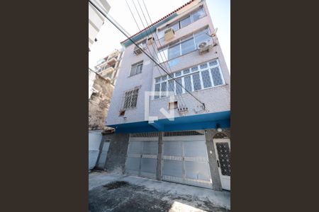 Apartamento à venda com 90m², 2 quartos e sem vagaFachada