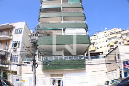 Apartamento para alugar com 69m², 2 quartos e 1 vagaFachada