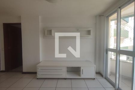Sala de apartamento para alugar com 2 quartos, 69m² em Pechincha, Rio de Janeiro