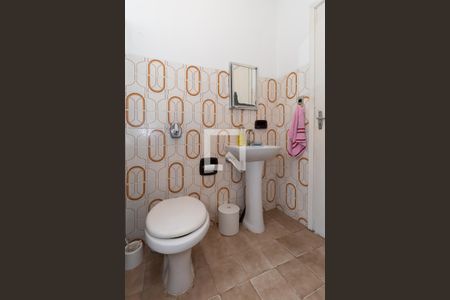 Casa à venda com 180m², 5 quartos e 3 vagasBanheiro Social