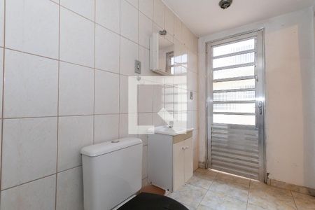 Casa à venda com 180m², 5 quartos e 3 vagasBanheiro da Suíte 2