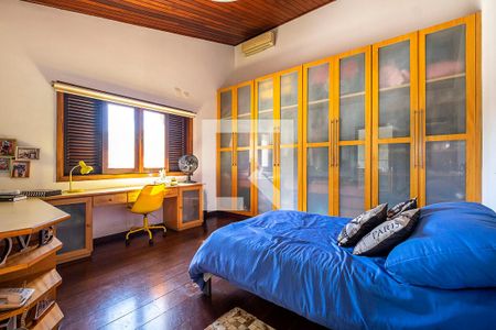 Casa à venda com 630m², 4 quartos e 6 vagas Casa à venda com 630m², 4 quartos e 6 vagasSuíte 2