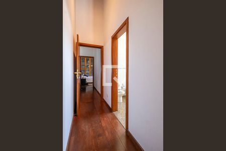 Casa à venda com 630m², 4 quartos e 6 vagas Casa à venda com 630m², 4 quartos e 6 vagasSuíte 3