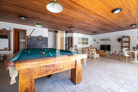 Casa à venda com 630m², 4 quartos e 6 vagas Casa à venda com 630m², 4 quartos e 6 vagasSala 3