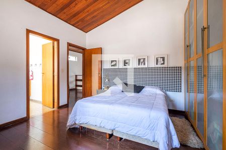 Casa à venda com 630m², 4 quartos e 6 vagas Casa à venda com 630m², 4 quartos e 6 vagasSuíte 4