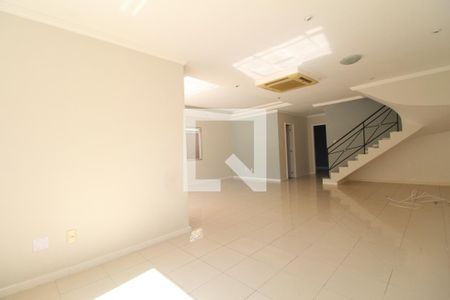 Sala de casa de condomínio à venda com 4 quartos, 650m² em Jacarepaguá, Rio de Janeiro