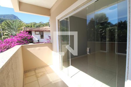 Casa de condomínio para alugar com 650m², 4 quartos e 2 vagasVaranda da Suíte 1