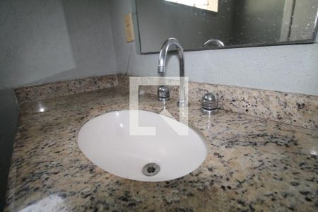 Casa de condomínio para alugar com 650m², 4 quartos e 2 vagasBanheiro da Suíte 1