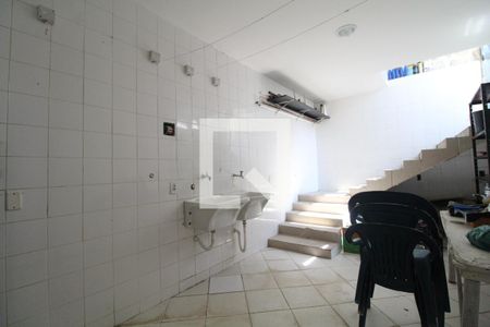 Casa de condomínio para alugar com 650m², 4 quartos e 2 vagasÁrea de Serviço