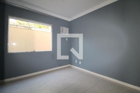 Casa de condomínio para alugar com 650m², 4 quartos e 2 vagasQuarto 1