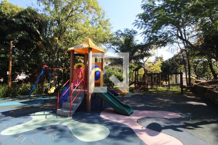 Casa de condomínio para alugar com 650m², 4 quartos e 2 vagasÁrea comum - Playground