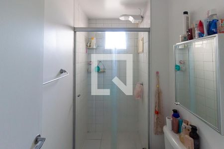 Banheiro de apartamento para alugar com 2 quartos, 50m² em Jardim Pinheiros, São Paulo